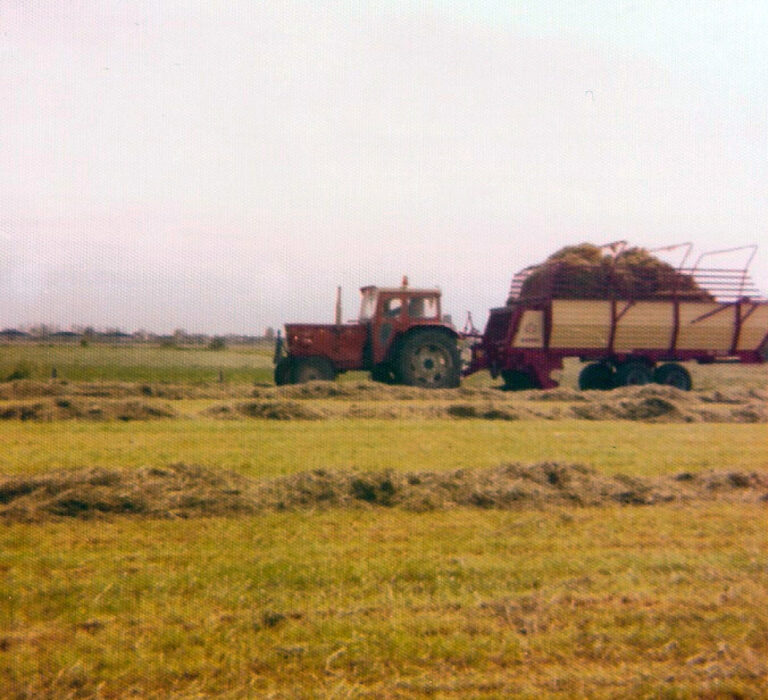 oude_doos_Fiat_750_Krone_ladewagen